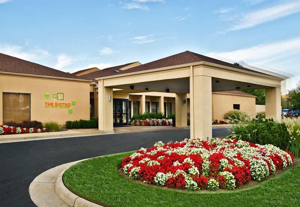Courtyard By Marriott Fair Oaks Hotel 3*
