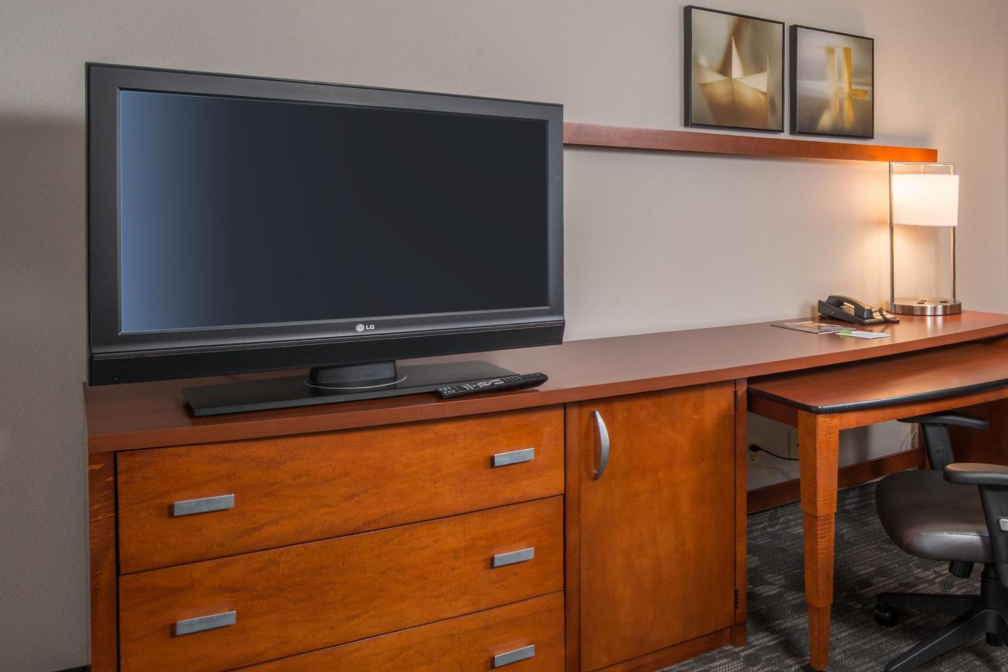 Courtyard By Marriott Fair Oaks Hotel 3*