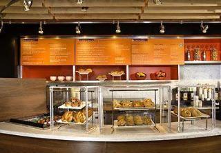Courtyard By Marriott Fair Oaks