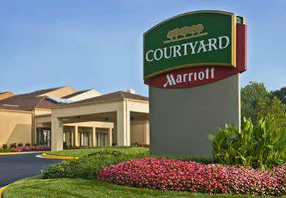 Courtyard By Marriott Fair Oaks Hotel Fairfax