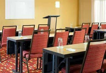 Courtyard By Marriott Fair Oaks Hotel Fairfax